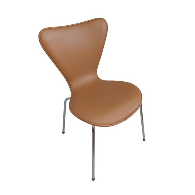 Tan Mid-Century Stackable Dining Reception Chairs in the style of Fritz Hansen, Set of 7 For Sale - Image 8 of 13