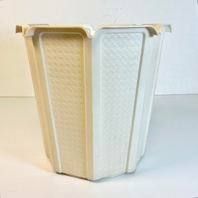 Ivory 1970s Vintage Americana Coastal Faux Cane Plastic Wastebasket. For Sale - Image 8 of 9