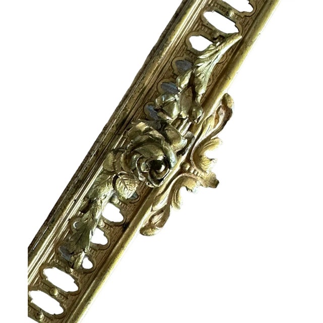 French 19th Century Louis XVI Ormolu Frame With a Crest For Sale In Chicago - Image 6 of 12