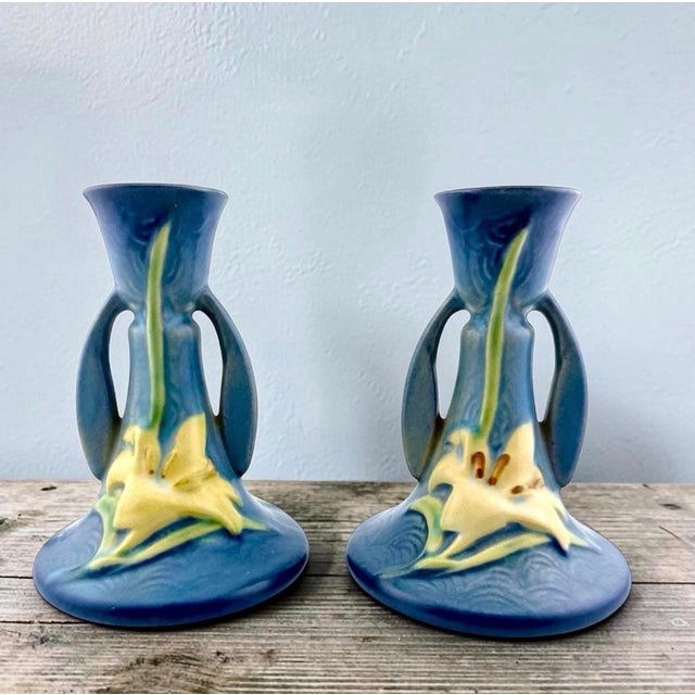 Pair of 1940s Roseville Zephyr Lily Bermuda Blue Candlestick Holders For Sale In New York - Image 6 of 10