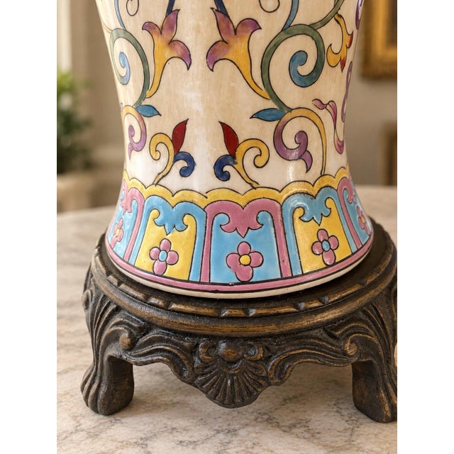 1980s Vintage Bombay Company Hand-Painted Floral Ceramic Table Lamp, Ornate Chinoiserie Style, Antique Brass Base For Sale - Image 5 of 12