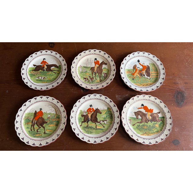A Very Fine Set of 6 Wedgwood Equestrian and Fox Hunting Scene Plates, Circa 1920's For Sale - Image 14 of 17