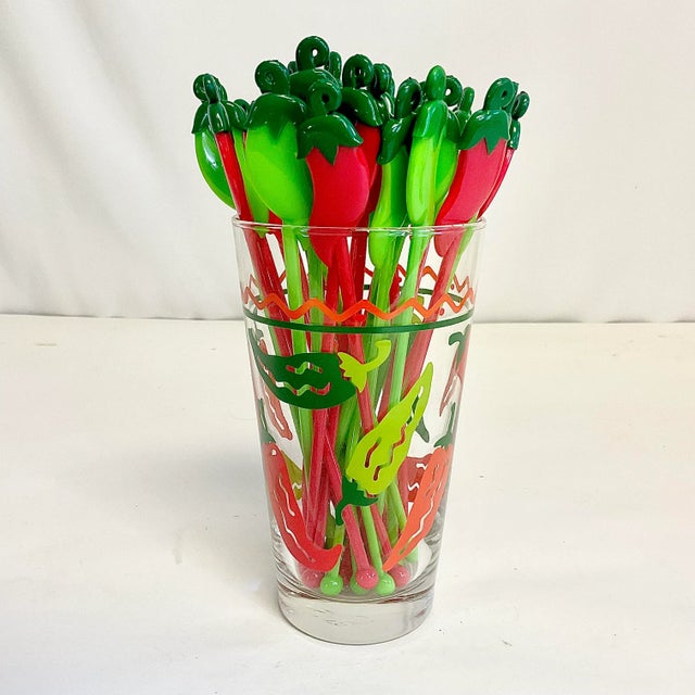 Mid 20th Century Cinco De Mayo - Mid-Century Boho Chic Mexican Jalapeño Swizzle Sticks in Pepper Glass Holder - Set of 30 For Sale - Image 5 of 6