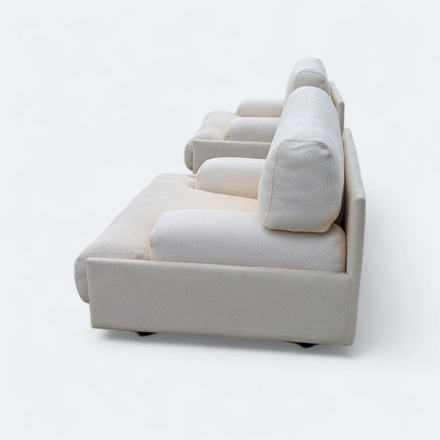 Italian Postmodern Oversized Lounge Chair in Cream Upholstery, 1970s, Mid-Century For Sale - Image 15 of 15