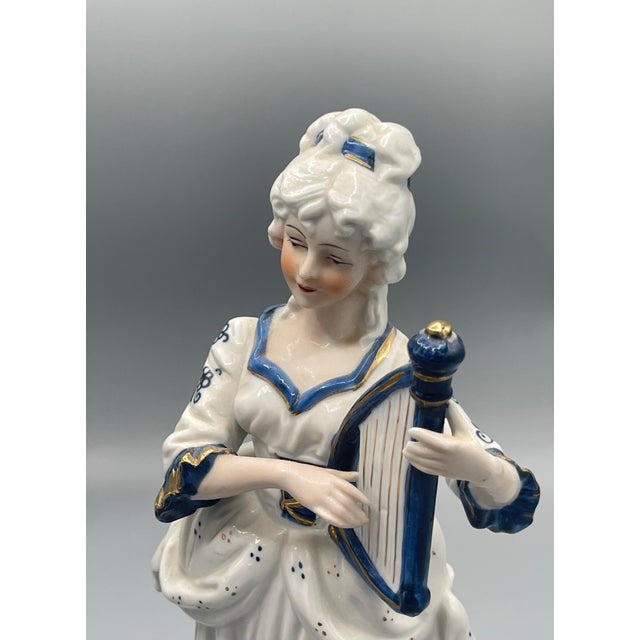 Vintage Italian Blue & White Porcelain Musical Figurines With Gold Accents, Pair For Sale - Image 4 of 8