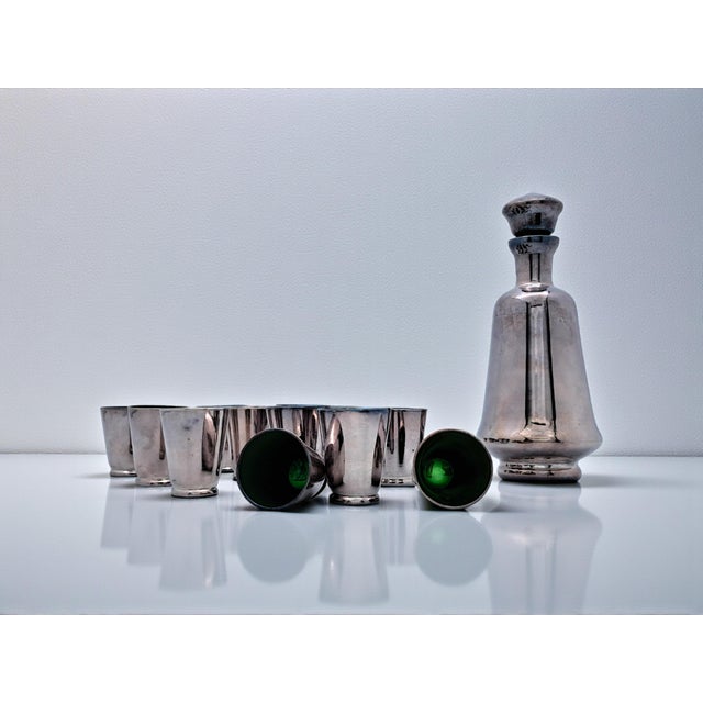 1930s Decanter and Shot Glasses in Murano Glass and Silver from Manifattura Di Murano, 1930s, Set of 13 For Sale - Image 5 of 6