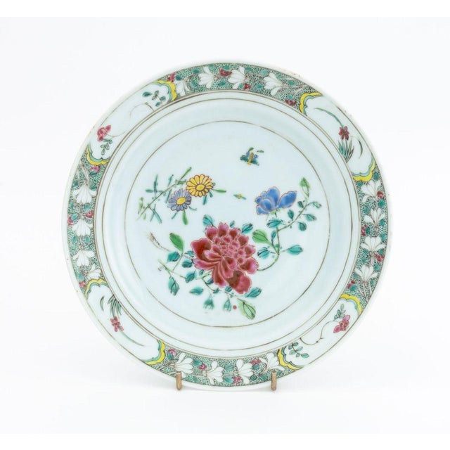 Chinese Export Famille Rose Porcelain Plates, 4 For Sale - Image 10 of 17