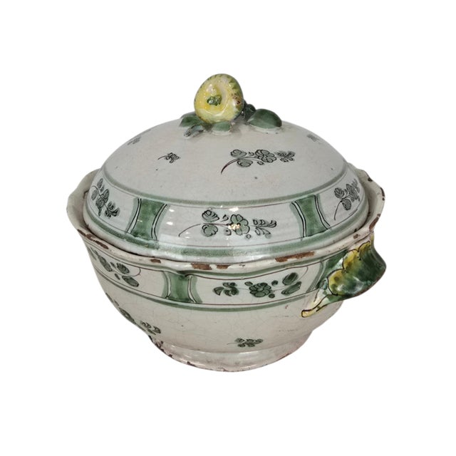 Covered Majolica Tureen with Fruit Finial, Cerreto / Naples, 1780 For Sale - Image 11 of 11