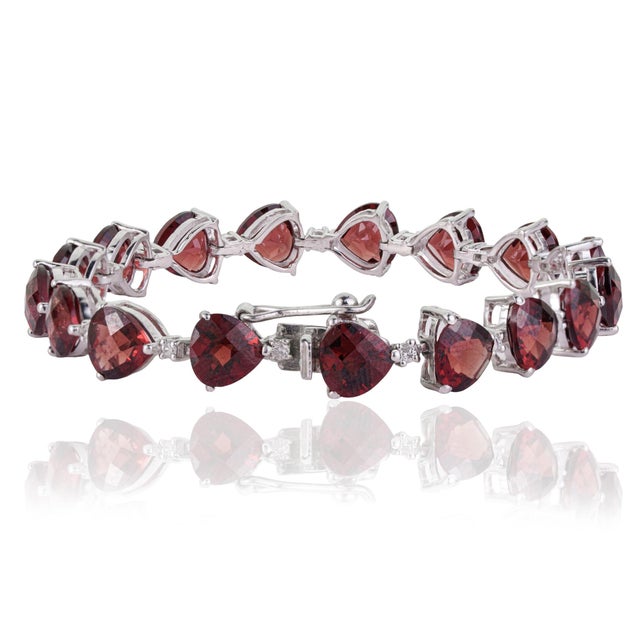 Not Yet Made - Made To Order 26.55 Ct Natural Red Garnet Statement Tennis Bracelet With Diamonds - Anniversary Gift For Sale - Image 5 of 14