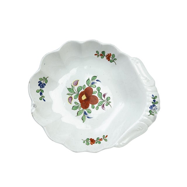 An early example of fine SPODE craftsmanship is found in this somewhat rare "Peasant Pattern" bowl. Rare because, though...