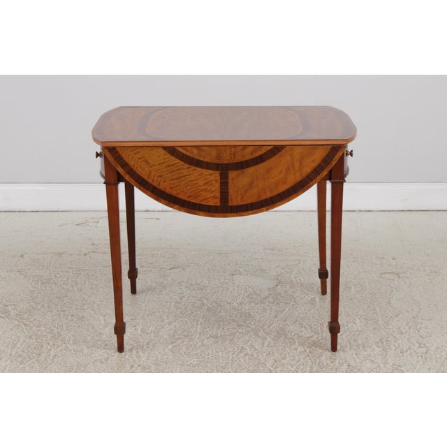 English Vintage English Satinwood Inlaid Pembroke Table For Sale - Image 3 of 17
