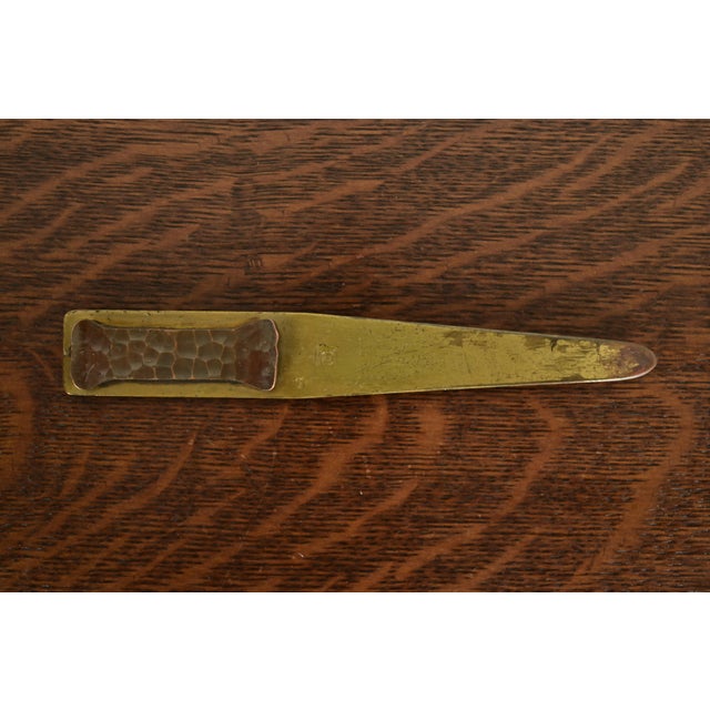 Early 20th Century Roycroft Arts & Crafts Hammered Brass Over Copper Letter Opener For Sale - Image 5 of 12