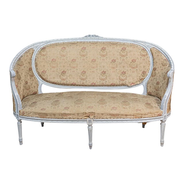 French Louis XVI Style 1900s Light Blue Canapé en Corbeille with Carved Motifs For Sale