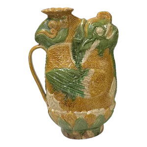 Chinese Tri-Color San Cai Glaze Ceramic Mythical Bird Vase Jar Display