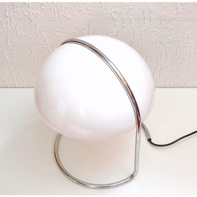 Metal Conchiglia Table Lamp by Luigi Massoni and Luciano Buttura for Guzzini from Meblo, Yugoslavia, 1960s For Sale - Image 7 of 18
