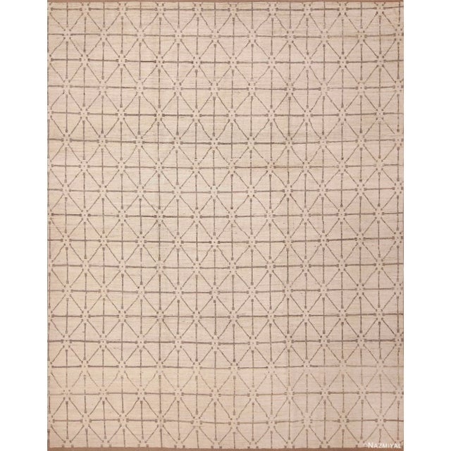 Nazmiyal Collection Diamond Design Modern Area Rug For Sale