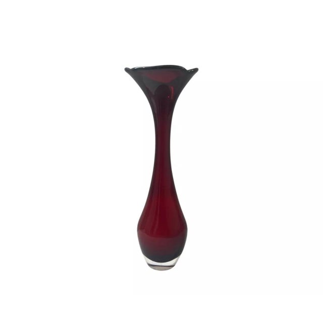Vintage Mid Century Modern Red Glass Flower Vase For Sale In Palm Springs - Image 6 of 9