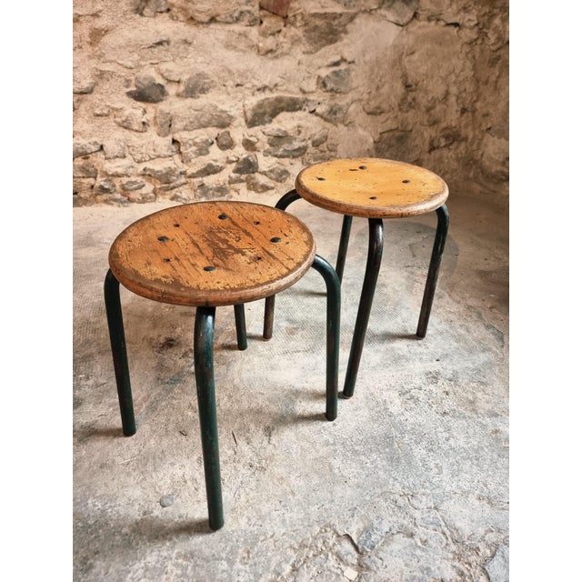 Vintage French Industrial Stackable Workshop Stools in Green Tubular Steel Frame with Beech Plywood Seat, 1960s, Set of 2 For Sale - Image 10 of 11