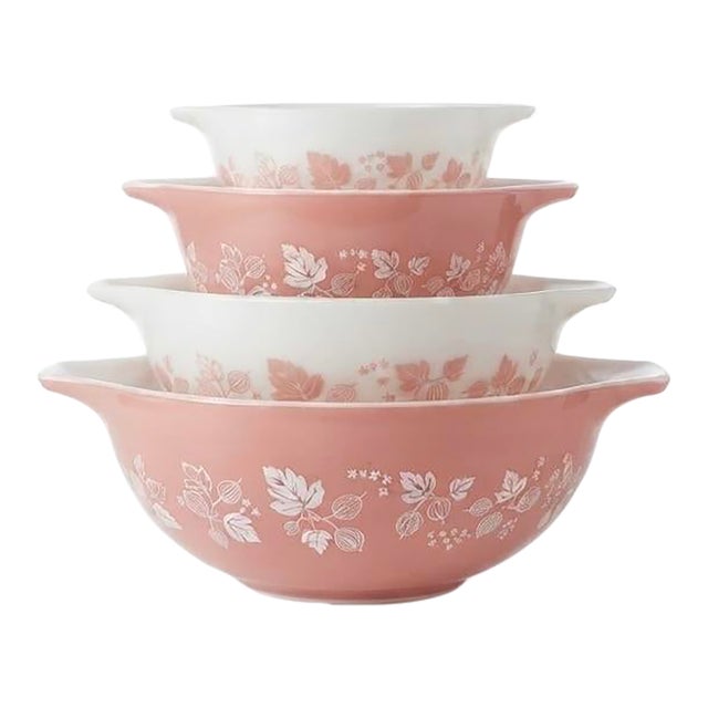 1960s Pyrex Gooseberry Cinderella Bowl Set of 4 For Sale