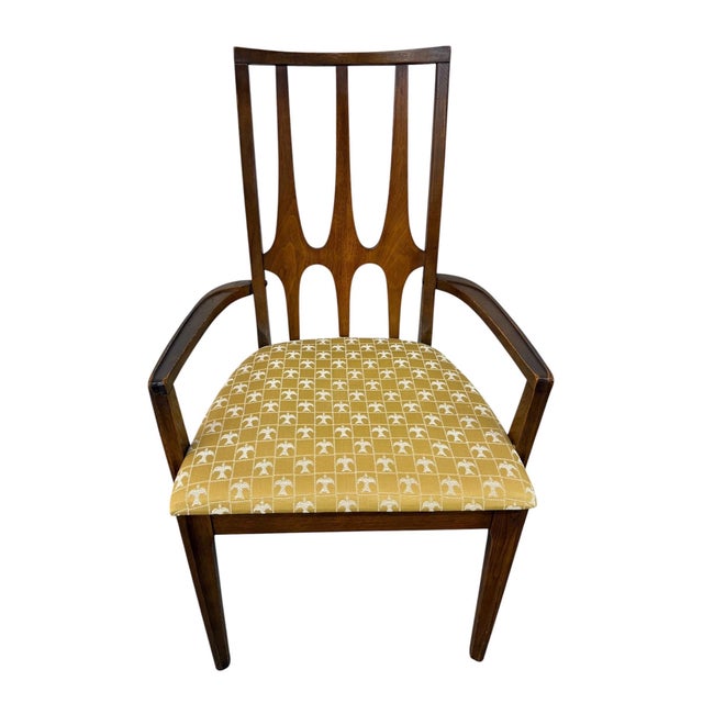 Broyhill Brasilia Mid-Century Modern Broyhill Brasilia Walnut Dining Chairs - Set of 6 For Sale - Image 4 of 9