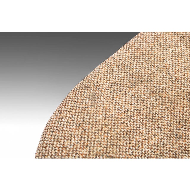 Mid-Century Modern Authentic Bird Lounge Chair in Original Oatmeal Fabric with Ottoman by Harry Bertoia for Knoll, USA, circa 1960's For Sale - Image 3 of 13