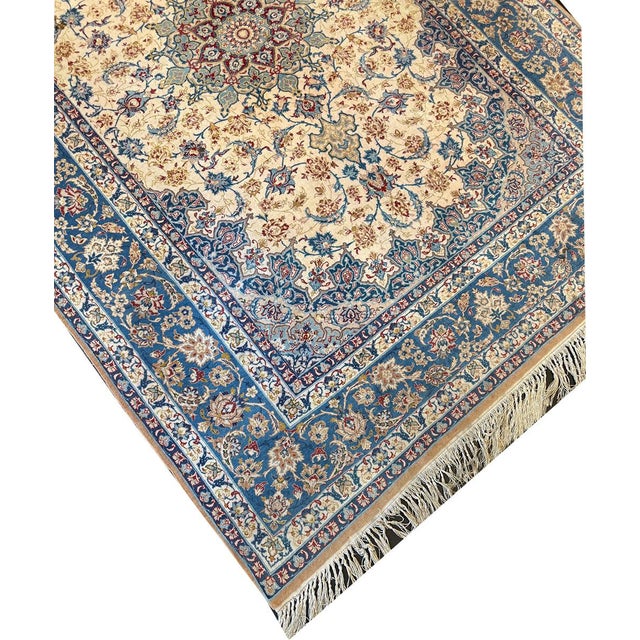 1960s 1960s Silk & Wool on Silk Persian Isfahan Rug For Sale - Image 5 of 10