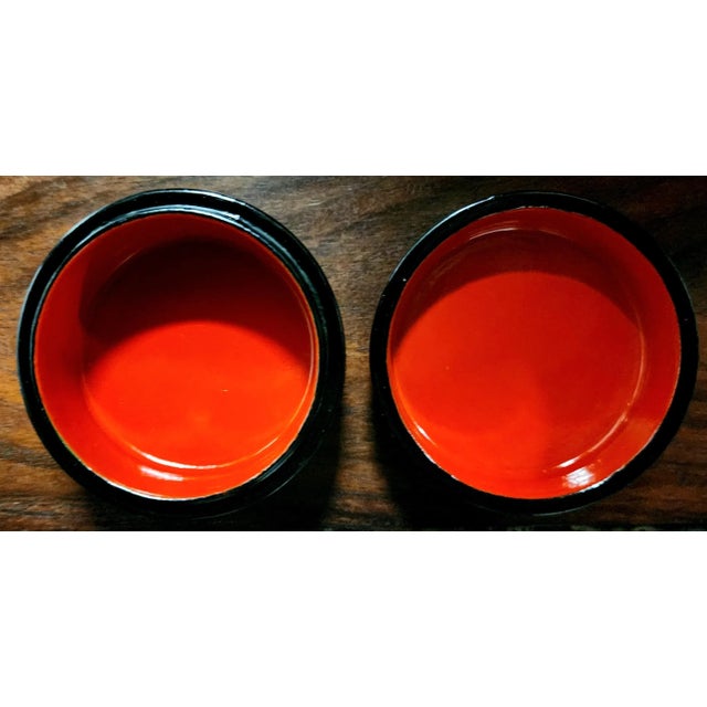 Russian Vintage Polychrome Painted Fine Black Lacquer Covered Round Box For Sale In Los Angeles - Image 6 of 10