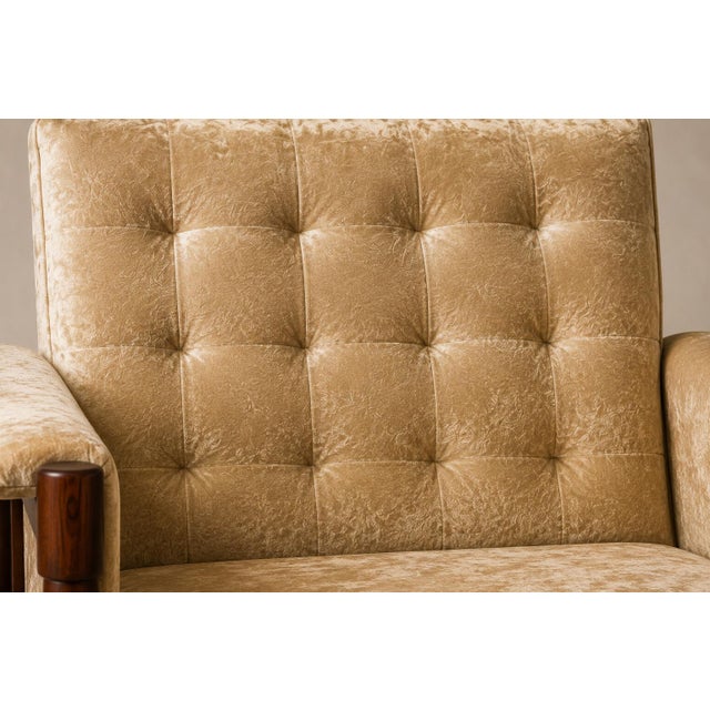 Móveis Provenzal Lounge Chair in Jacaranda & Champagne Mohair Velvet, Brazil, 1960s For Sale - Image 9 of 16