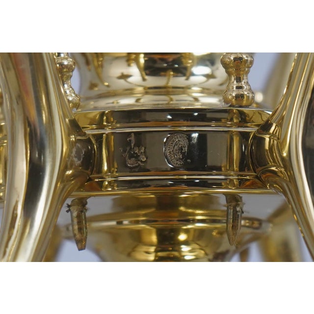 1990s Virginia Metalcrafters Colonial Williamsburg Brass Chandelier For Sale - Image 5 of 10