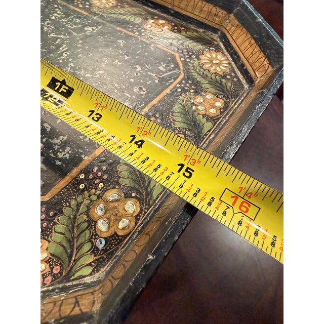 1940s 1930s–1940s Vintage Chinoiserie Black & Gilt Tray Table For Sale - Image 5 of 18