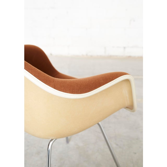 Off-White Dax Fiberglass Chair by Charles & Ray Eames for Vitra, 1990s, Set of 2 For Sale - Image 11 of 18