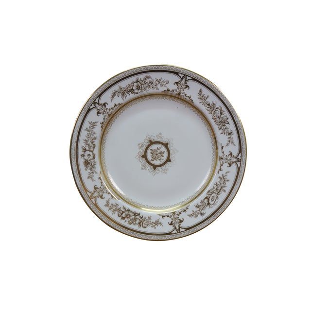 English Vintage Wedgwood X2830 Gilt Gold Floral Acanthus Leaf Dinner Plates 11" - Set of 12 For Sale - Image 3 of 11