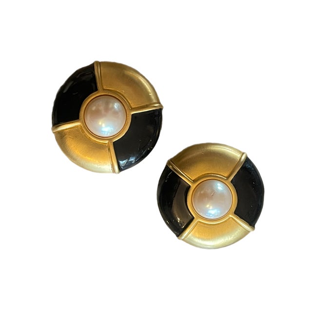 Givenchy Givenchy Large Enamel, Gold and Faux Pearl Button Earrings For Sale - Image 4 of 6