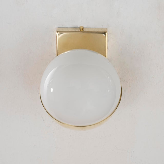 Space Age White Murano Glass Sphere and Brass Frame Wall Sconce, Italy, 1990s For Sale - Image 6 of 12