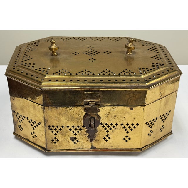 Extra large vintage lidded brass cricket box with angular shape and elaborate pierced design. Great patina. Secure hinges....