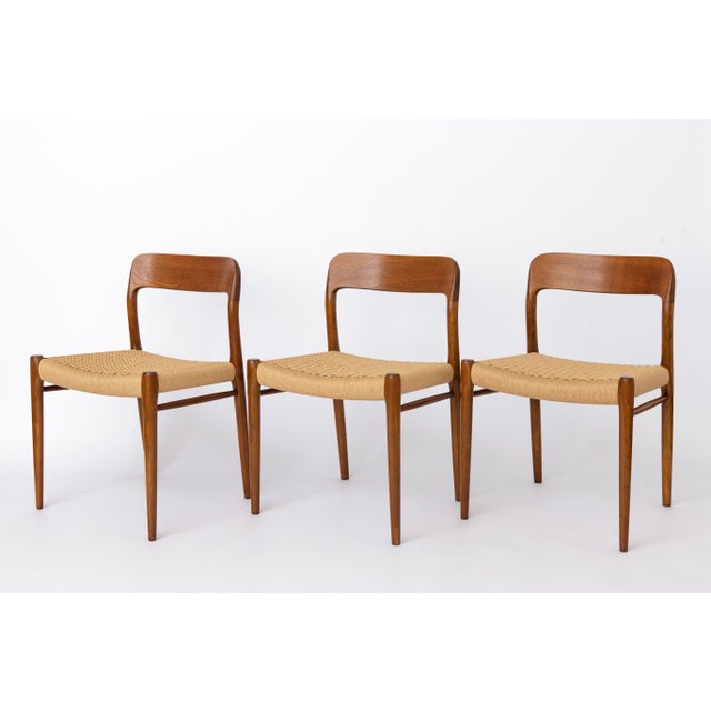 Set of 6 Niels Otto Møller Chairs — Model 75, 1950s Version: Stained Oak. Rare variant. An iconic Danish mid-century...