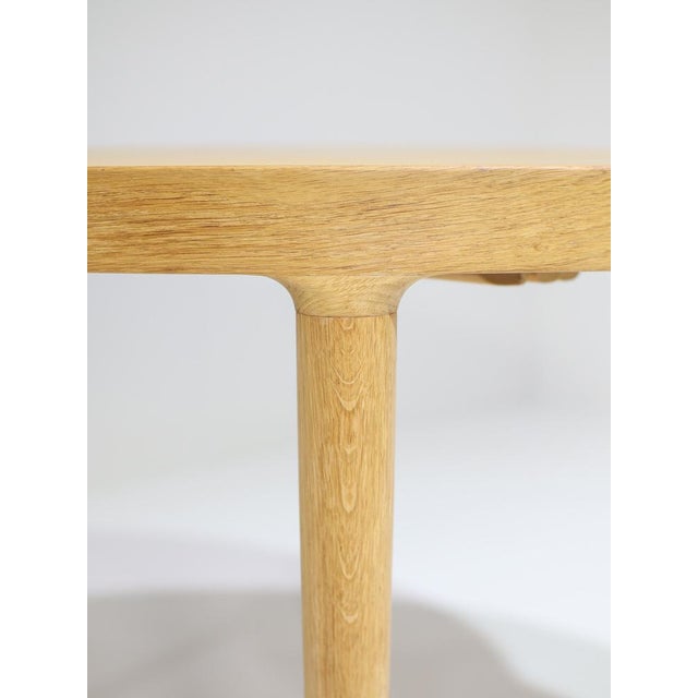 Wood Danish Extendable Round Dining Table in Oak, 1960s For Sale - Image 7 of 18