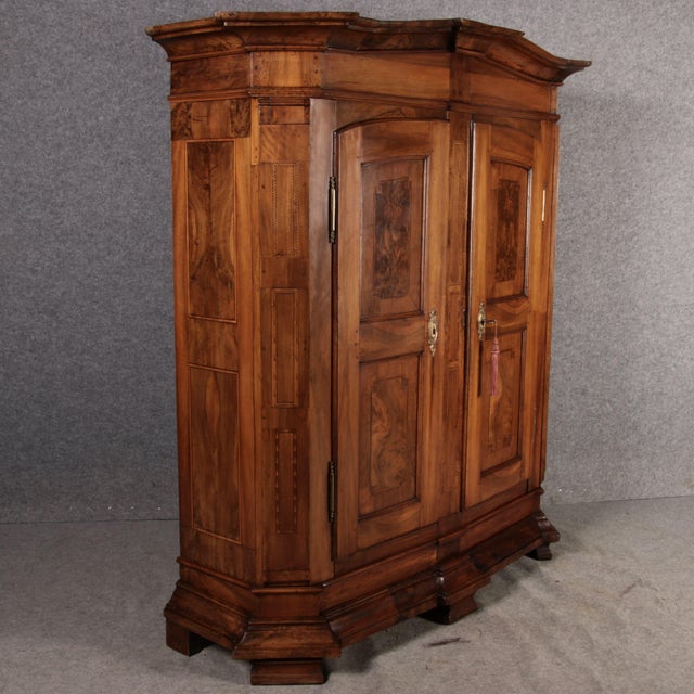 Baroque Cupboard in Walnut Inlay, 1780s For Sale - Image 15 of 18