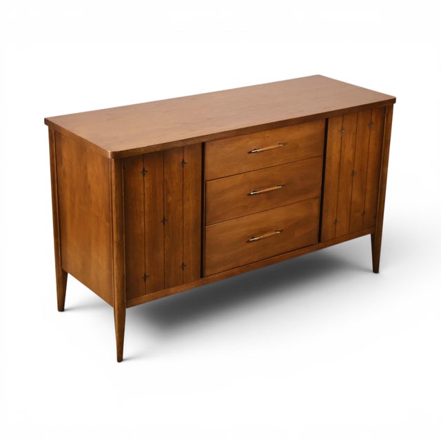 Broyhill Broyhill Saga Vintage Mid Century Modern Buffet Credenza C. 1960s For Sale - Image 4 of 15