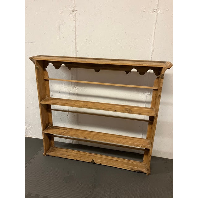 19th Century English Pine Plate Rack With Three Tiers and Scalloped Apron For Sale - Image 10 of 11
