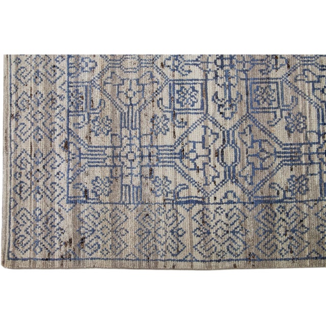 Early 21st Century Apadana's Modern Geometric Indian Wool Rug Handmade in Gray For Sale - Image 4 of 8