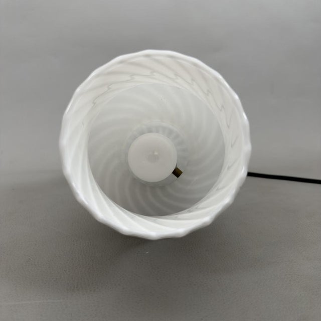 1970s Vintage Murano Glass Table Lamp in Glossy White, 1970s For Sale - Image 5 of 11