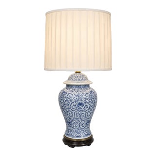 Late 20th Century Blue & White Ceramic Ginger Jar Table Lamp For Sale
