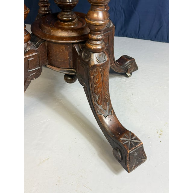 Brown Victorian-Era Octagonal Burr Walnut Centre Table, 1900 For Sale - Image 8 of 15