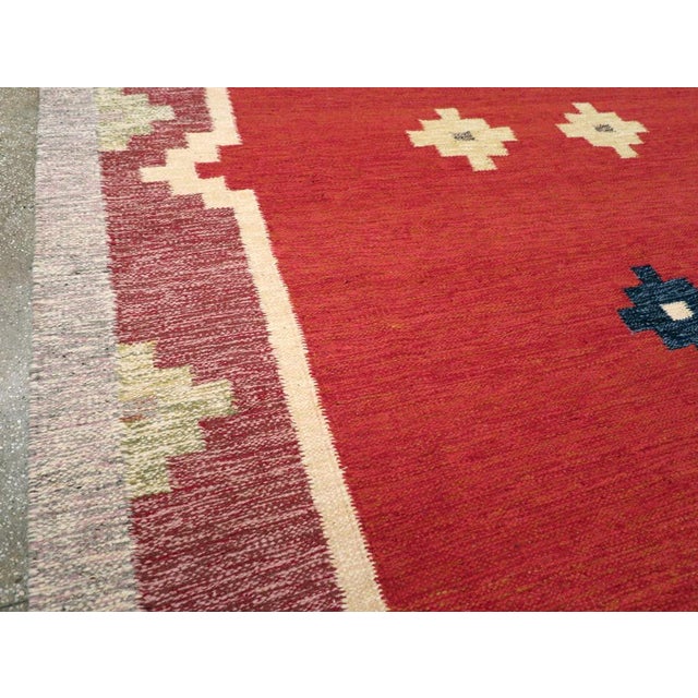 Mid-Century Modern Galerie Shabab Collection Mid-20th Century Swedish Flatweave Kilim Room Size Rug For Sale - Image 3 of 8