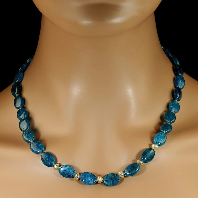Ajd 19 Inch Smooth Oval Tablets of Glowing Apatite Necklace For Sale - Image 4 of 6