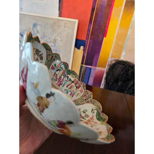 Green Antique Chinese Porcelain Large Rose Medallion Bowl For Sale - Image 8 of 12