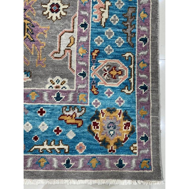 2020s 8x10 Gray Hand-Knotted Wool Jeweled Medallion Traditional Modern Carpet Rug For Sale - Image 5 of 6