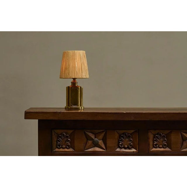 1930s Art Deco Table Lamp in Patinated Brass with Raffia Shade, 1940s For Sale - Image 5 of 13