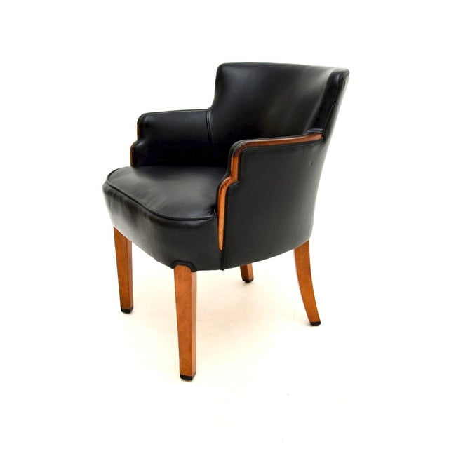 Mid-Century Modern Art Deco Chair in Walnut and Leather, 1930s For Sale - Image 3 of 9